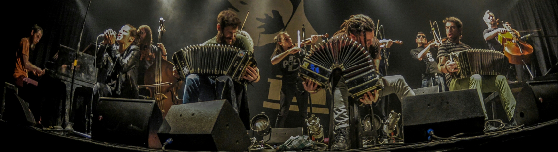 Orquesta Típica Fernández Fierro en escena