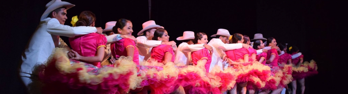 Personas bailando