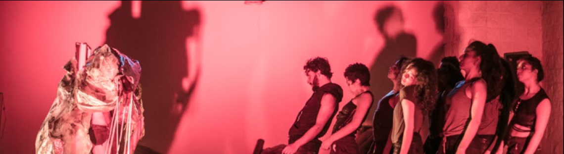 Escoria bajo la piel - escena