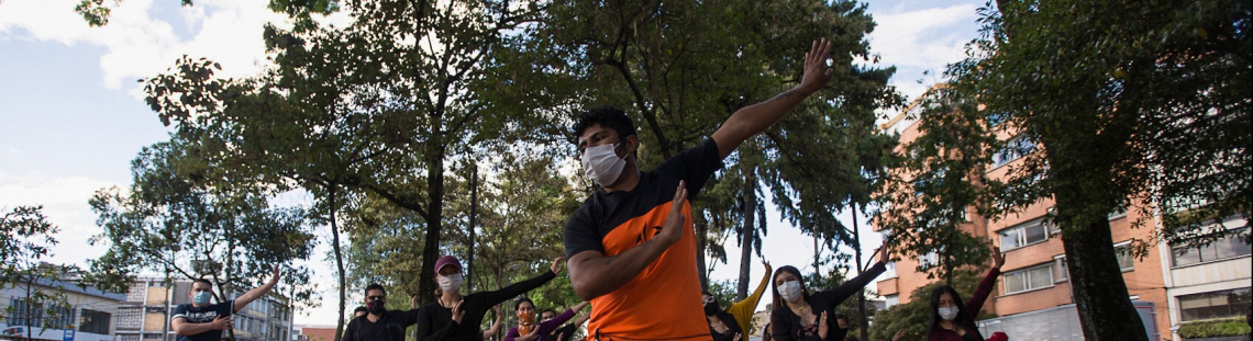 Clase de danza en exteriores