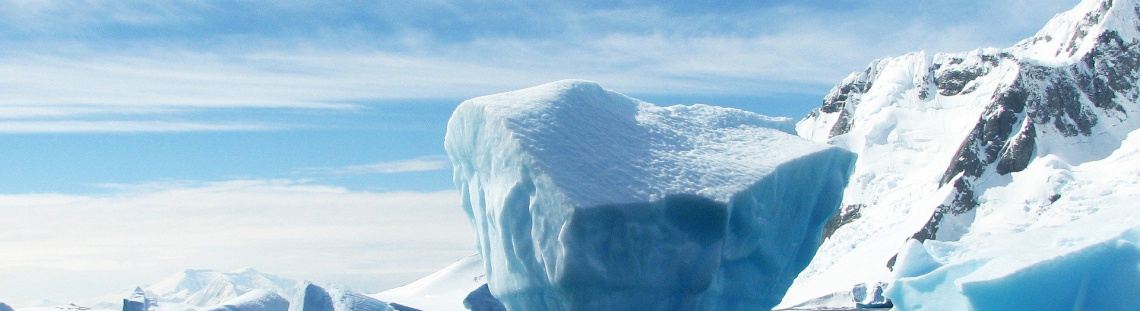 Hielo en las lunas de Saturno 