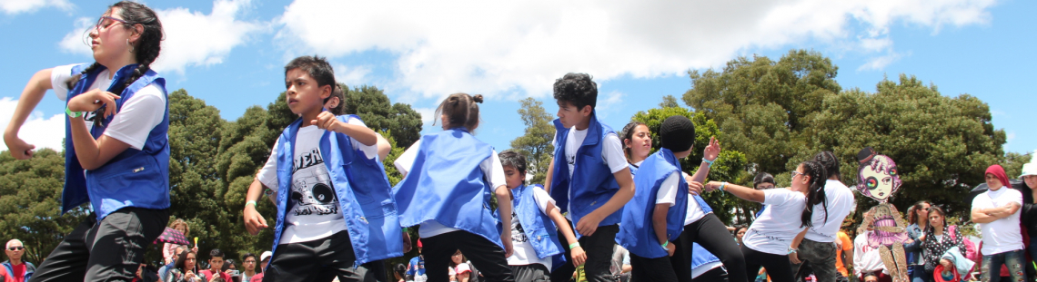 Niños y jóvenes del Programa Crea - Formación y Creación Artística
