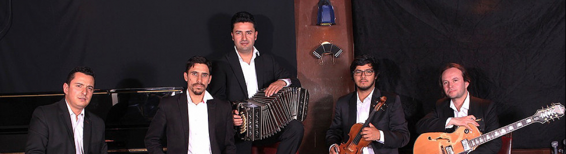 Musicos e instrumentos