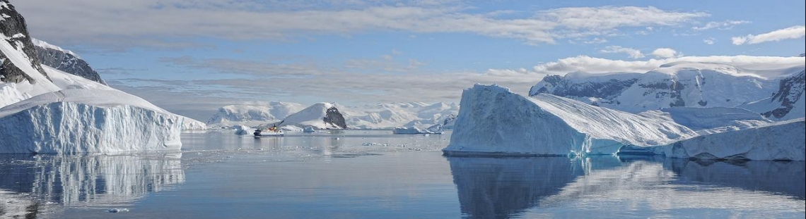 Glaciares sobre agua. 