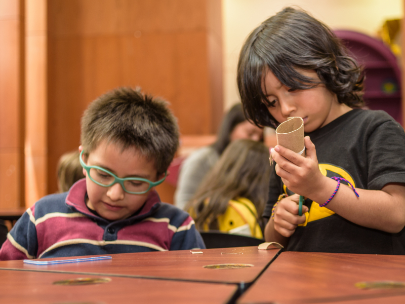 Vacaciones astronómicas para niños de 4 a 7 años