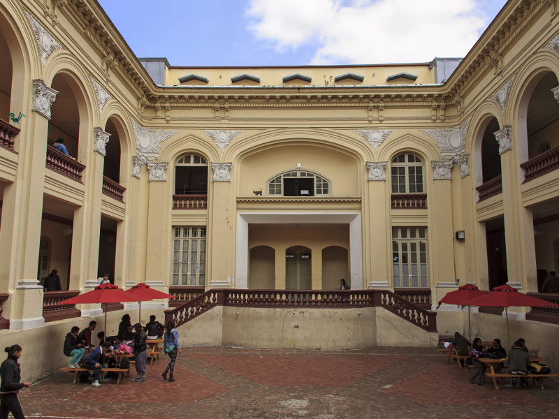 Fachada interna de la Escuela de Artes ASAB