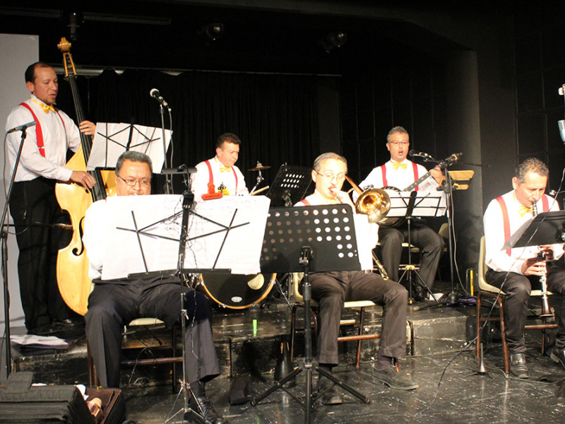 The Capital Dixieland Band en escena