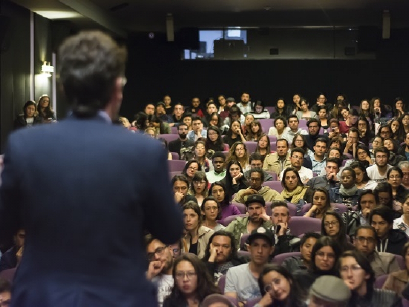 Público en la sala de la CInemateca