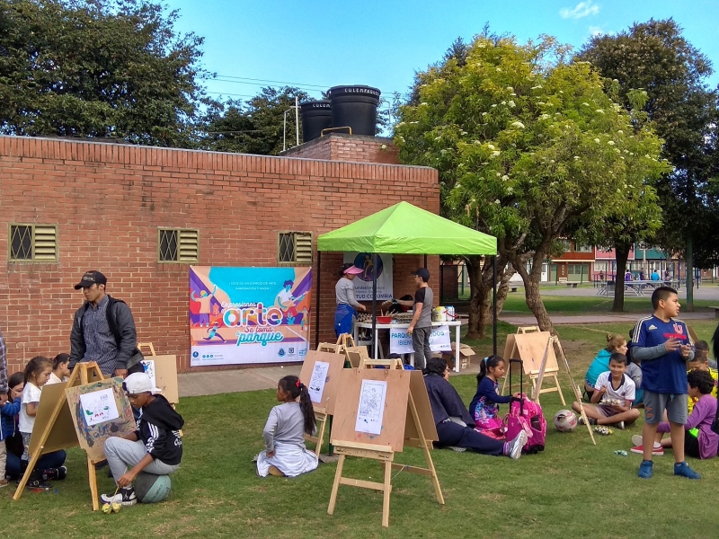 Personas disfrutando de una actividad al aire libre