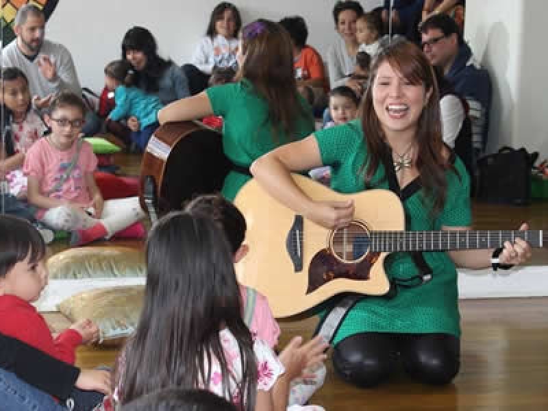 Personas participando en una actividad lúdica