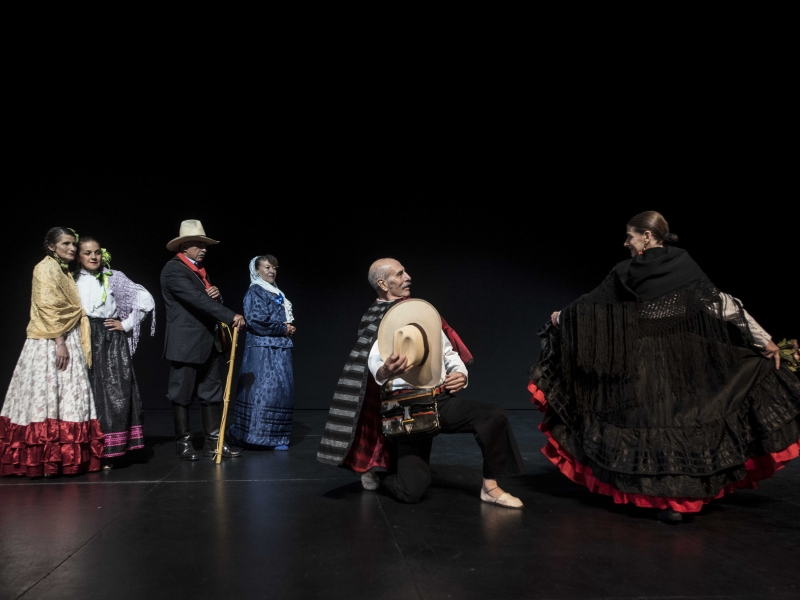 Bailarines en escena