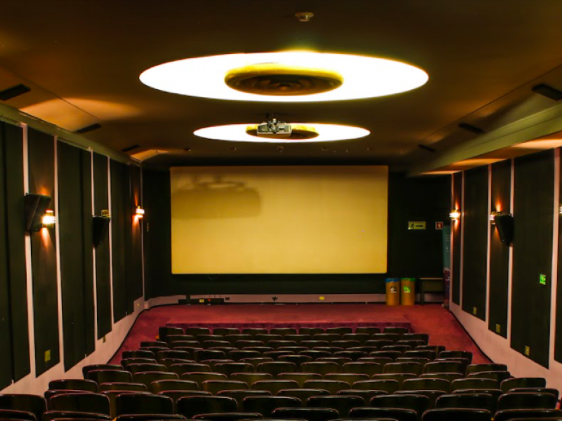 Sala de cine de la antigua Cinemateca de Bogotá