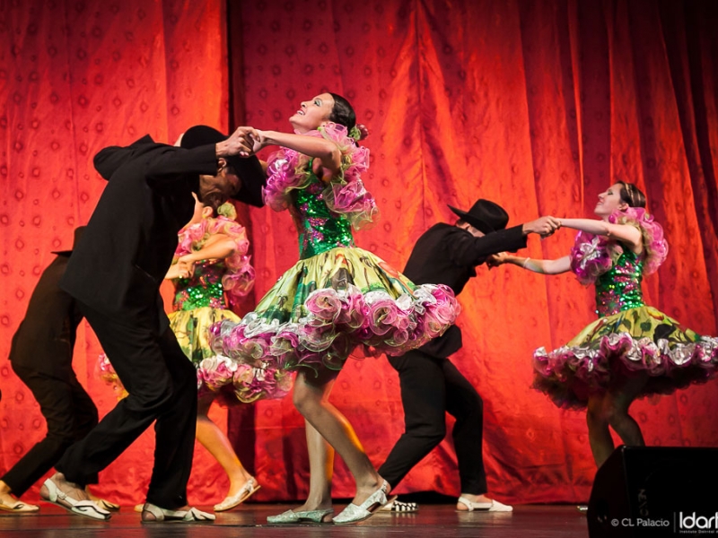 pareja bailando joropo