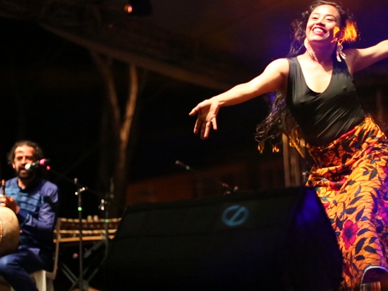 Bailarina de danza afro guinea