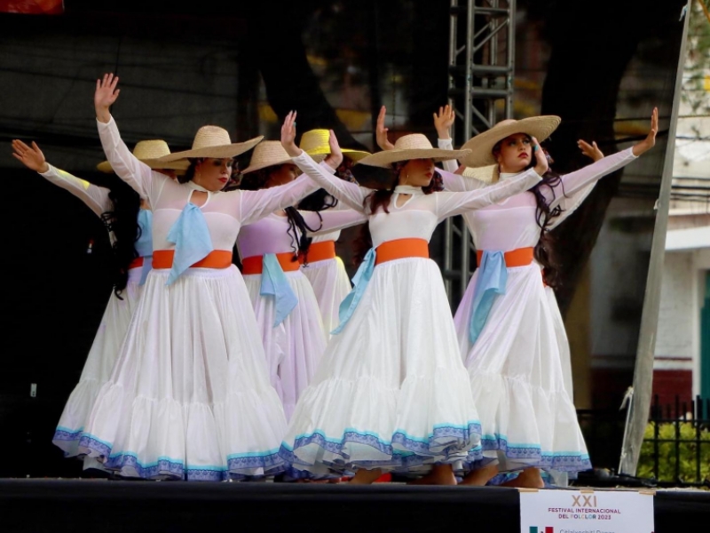 Tres Cuartos Danza