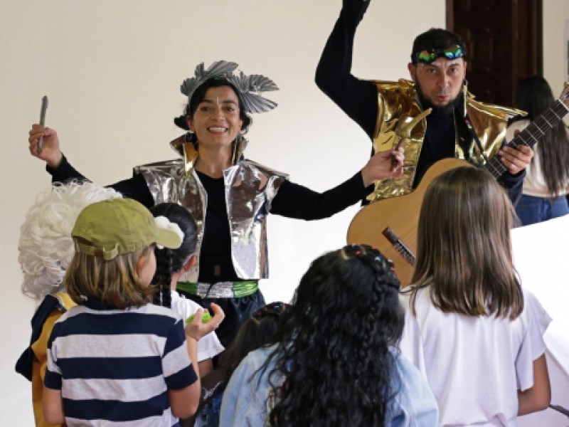 Niños en el Museo Colonial