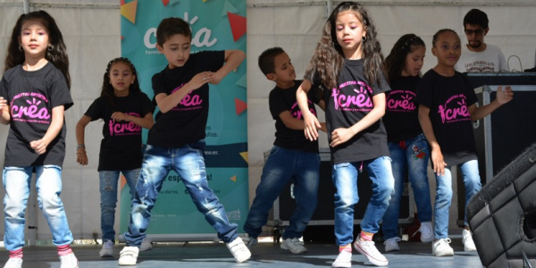 Niños del programa Crea bailando 