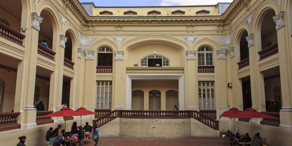 Fachada interna de la Escuela de Artes ASAB