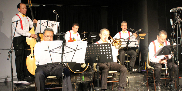 The Capital Dixieland Band en escena