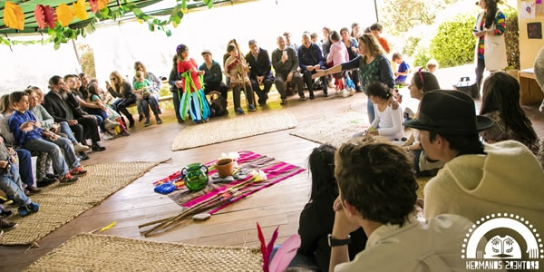 Personas participando en una actividad recreativa