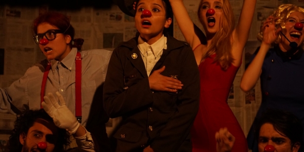 Crónicas de un Periódico Amarillista de Átomos teatro