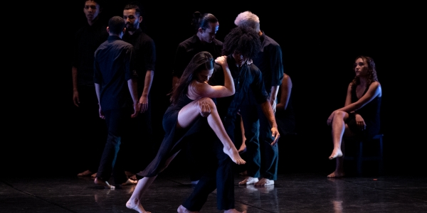 Bailarines de danza contemporánea