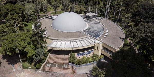 Foto aérea del Planetario de Bogotá