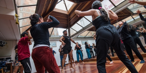 Bailarines Plataforma Orbitante