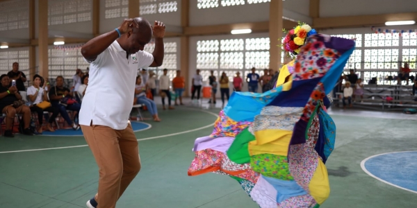 Taller teórico práctico de bailes y danzas 