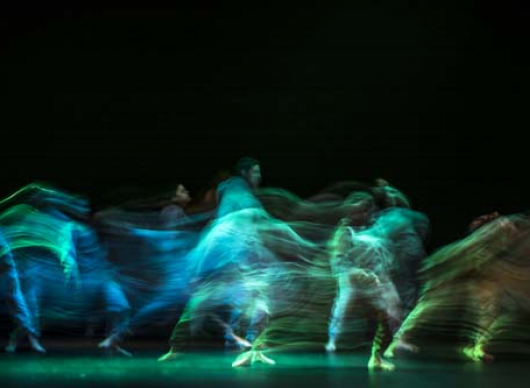 Obra Esmog de la Compañía Joven de Danza Crea