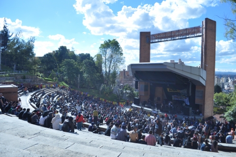 fotografía del escenario de la media torta 