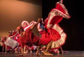 Bogotá ciudad de folclor en el Teatro Jorge Eliecer Gaitan