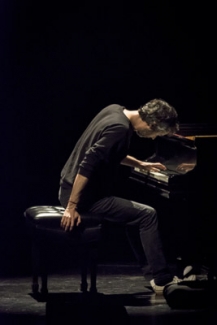 Presentación del pianista James Rhodes en el teatro Jorge Eliécer Gaitán