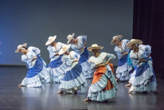 Noches de folclor colombiano en el Jorge Eliécer 