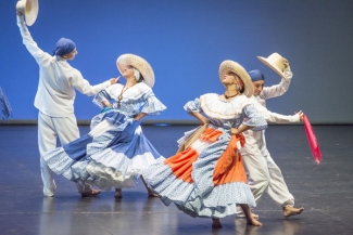 Noches de folclor colombiano en el Jorge Eliécer 