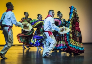 Noches de folclor colombiano en el Jorge Eliécer 