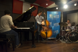 Personas participando del Taller de improvisación Jacky Terrasson Trio