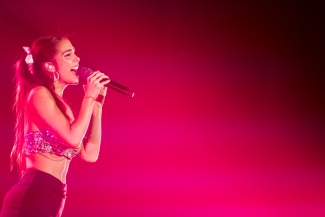 Greeicy y Mike Bahía en el Teatro Jorge Eliécer Gaitán