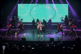 Greeicy y Mike Bahía en el Teatro Jorge Eliécer Gaitán