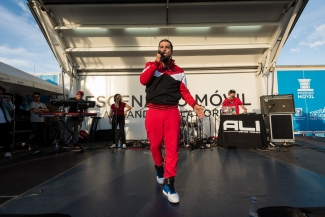 Serenata Rap en el Escenario Móvil