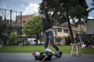 Entre Sombras - Danza en la Ciudad.