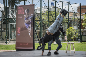 Entre Sombras - Danza en la Ciudad.