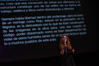 Becas de creación de bitácoras artísticas.