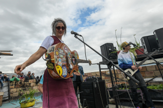 Gira En Casa de la Vecina, Aterciopelados.