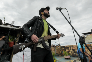 Gira En Casa de la Vecina, Aterciopelados.