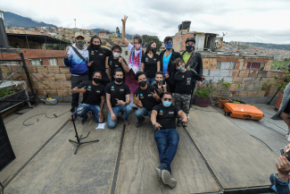 Gira En Casa de la Vecina, Aterciopelados.