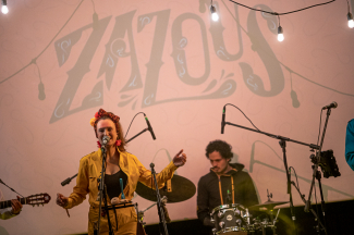 Zazous presenta 13 lunas en el estudio Gaitán.