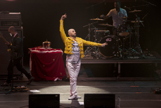 Lunada en La Media Torta con el show Yo no me llamo Freddie Mercury de Camilo Colmenares y la Misión Quynza del Planetario de Bogotá
