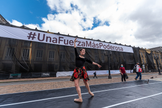 Una fuerza más poderosa, Filarmónica de Bogota.