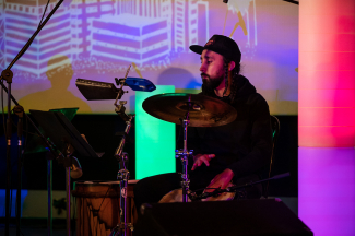Jumaos: Vibraciones acústicas en la Sala Gaitán.